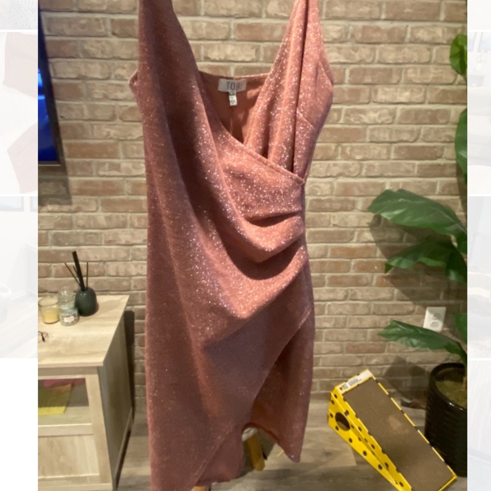 Tobi Medium mini dress. Perfect condition, worn once.